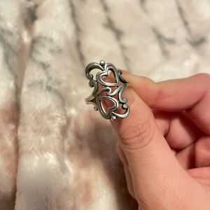 listing-status-banner